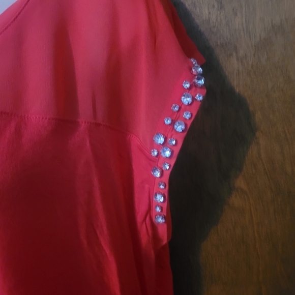 Express Top - Picture 2 of 3